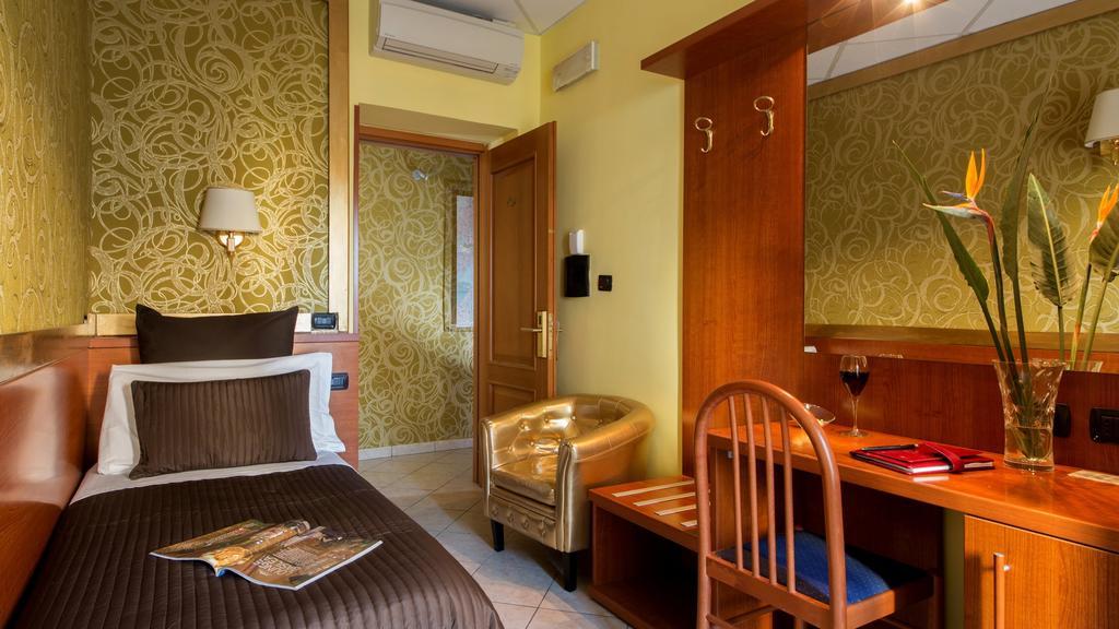 In Vale&hillary Colosseo Bed & Breakfast 2*