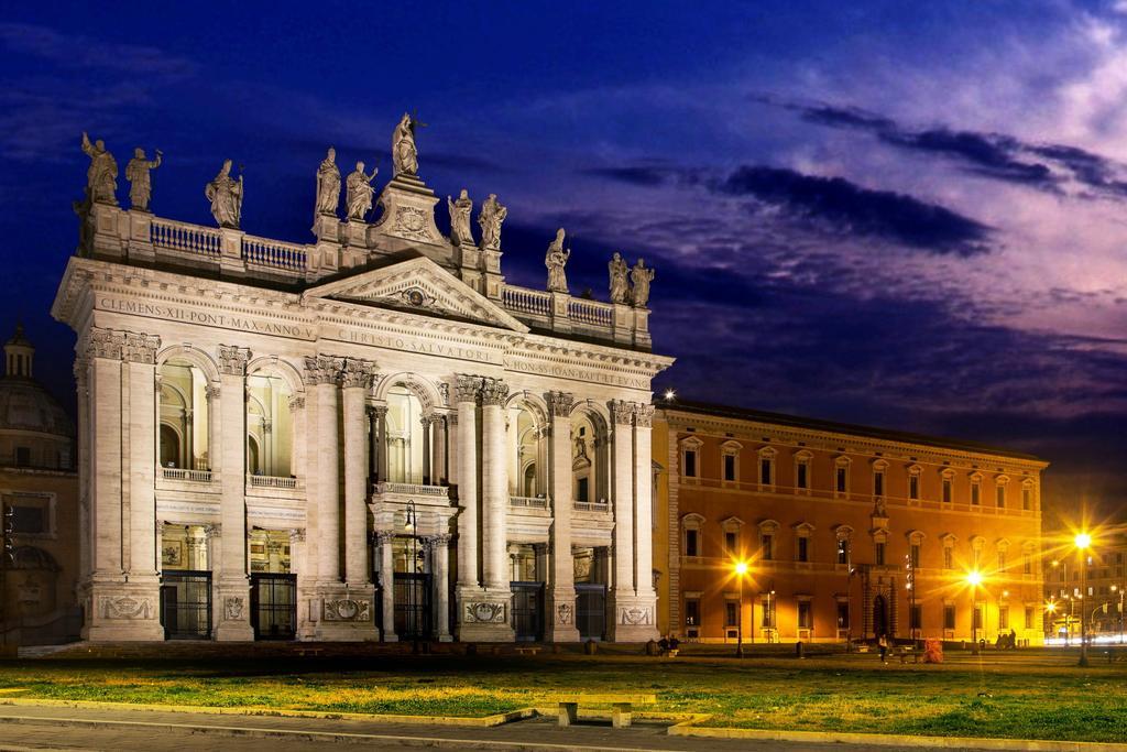 Bed & Breakfast In Vale&hillary Colosseo