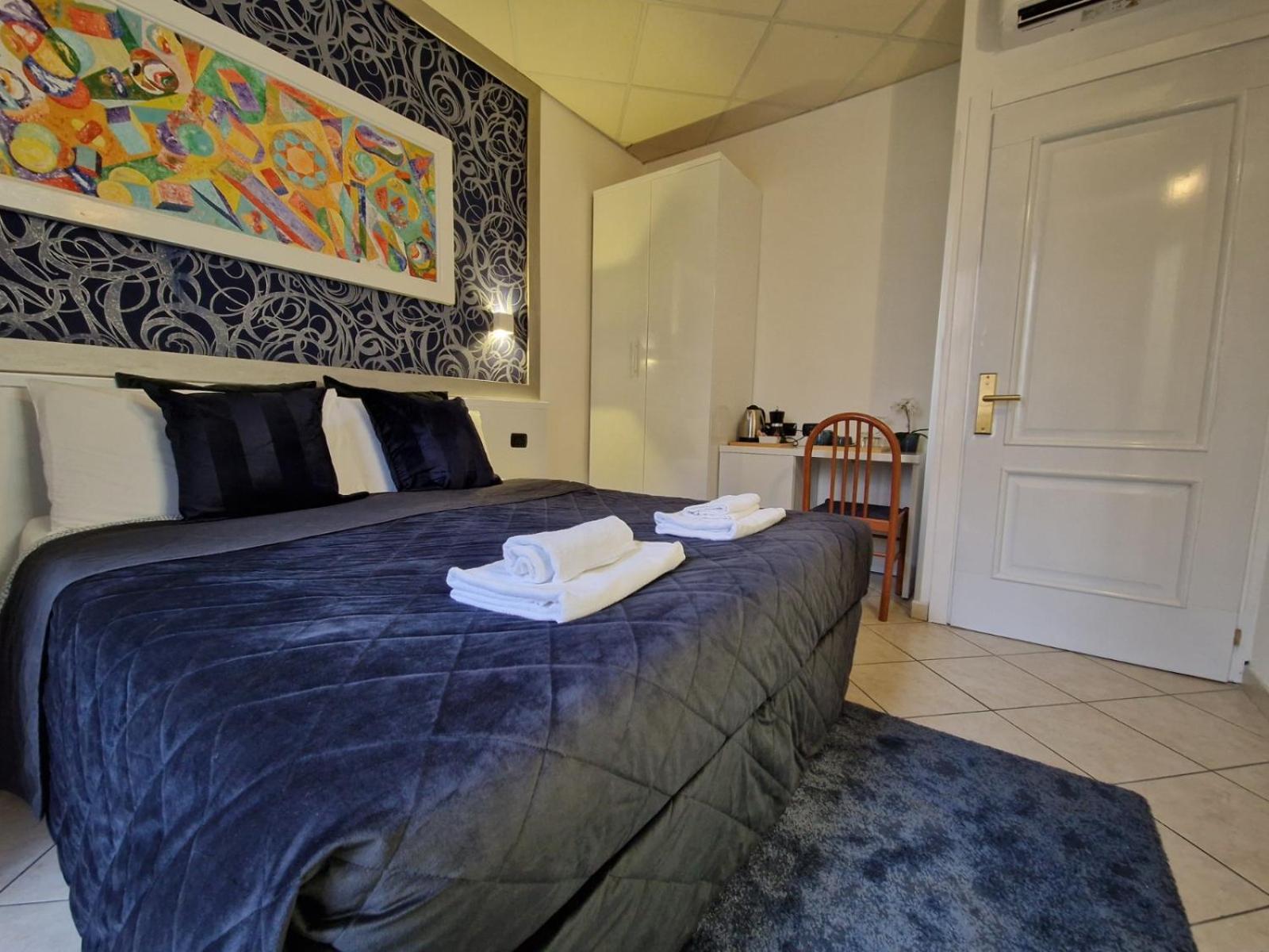 Bed & Breakfast In Vale&hillary Colosseo 2*