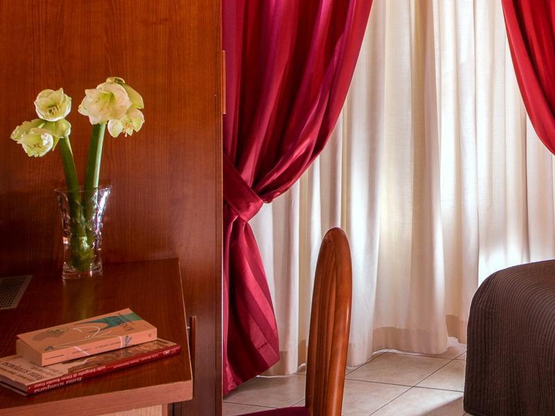 Bed & Breakfast In Vale&hillary Colosseo