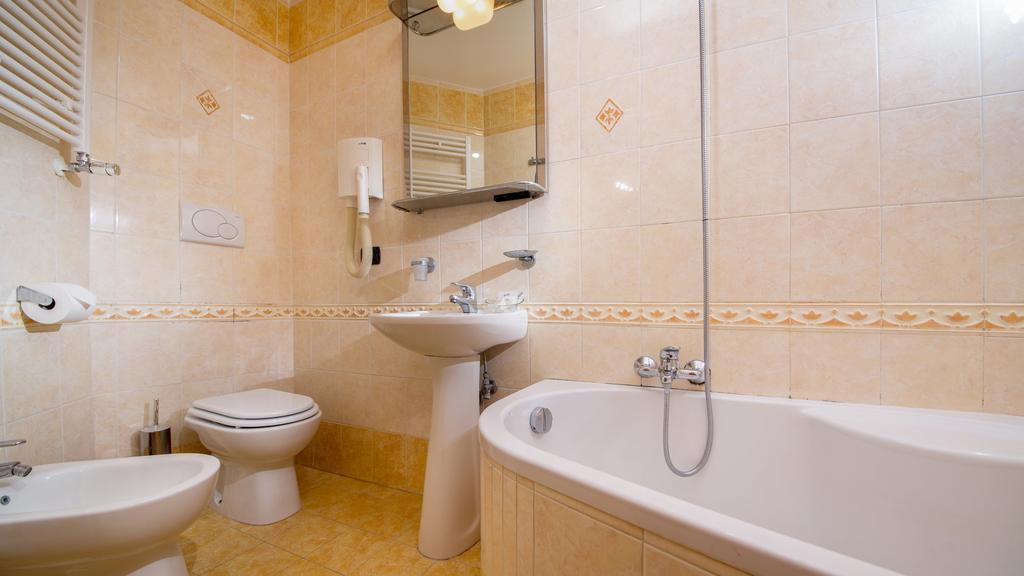 Bed and breakfast In Vale&hillary Colosseo 2*